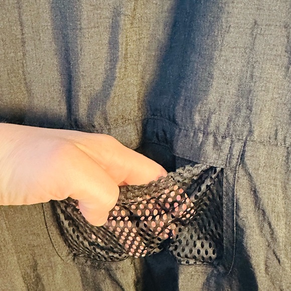 Reebok women’s vector pullover - Picture 5 of 9